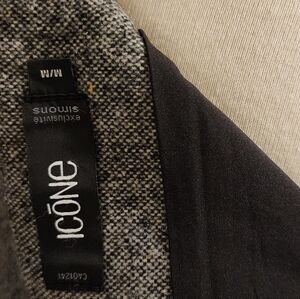 Stunning Icone by Simon skirt, size M, black / red stripe.